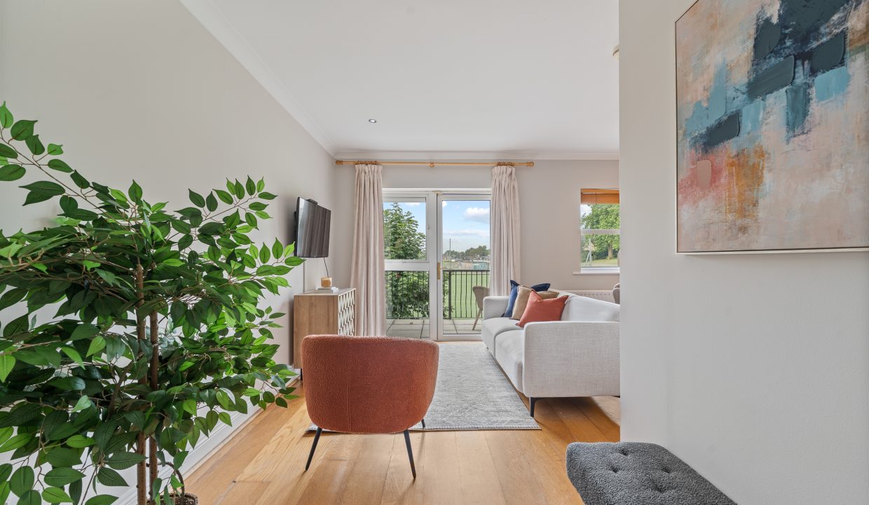 8 Ashton Lodge - interior-5