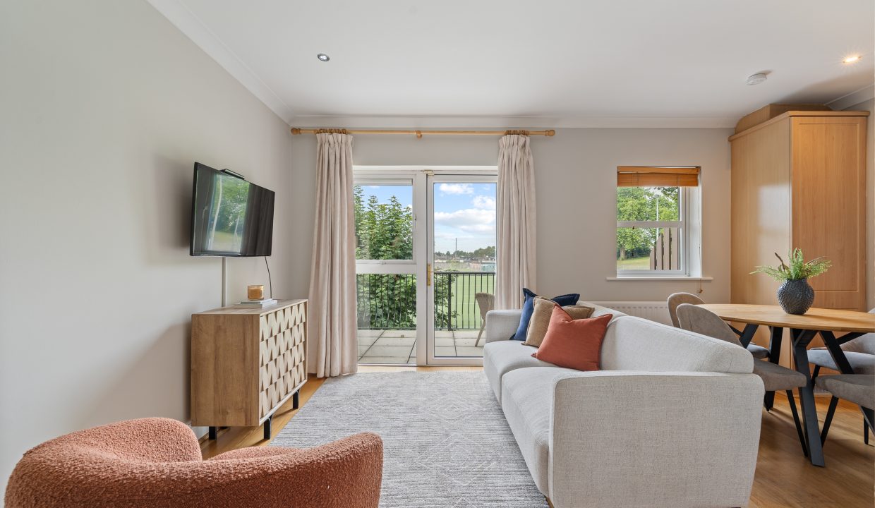 8 Ashton Lodge - interior-6