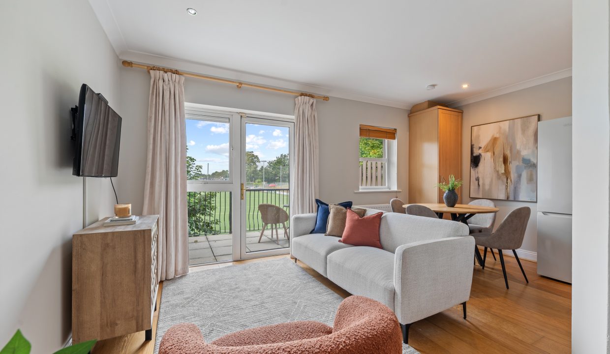 8 Ashton Lodge - interior-7