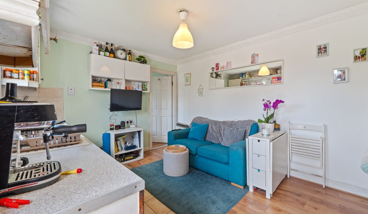 99 Glasheen Road - FLAT-2