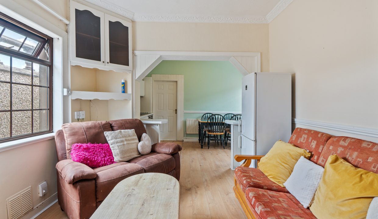 99 Glasheen Road - interior-2
