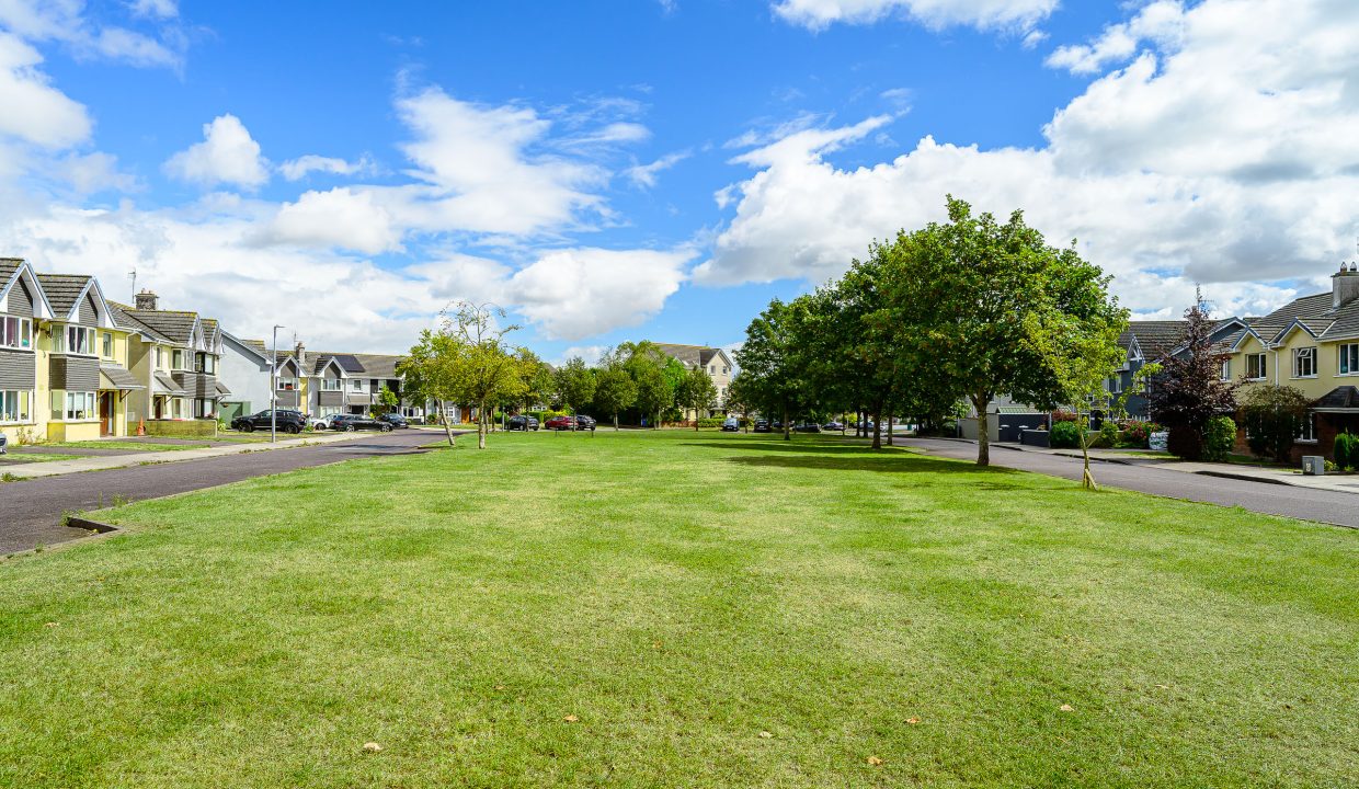 08.19 11 Willow Drive, Cluain Ard, Cobh, Co. Cork - ERA - H-Pix WEB 09