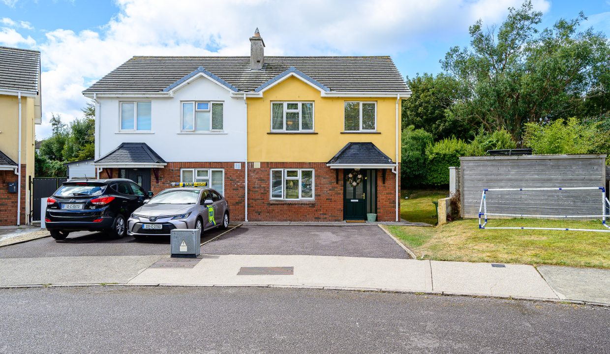08.19 11 Willow Drive, Cluain Ard, Cobh, Co. Cork - ERA - H-Pix WEB 10