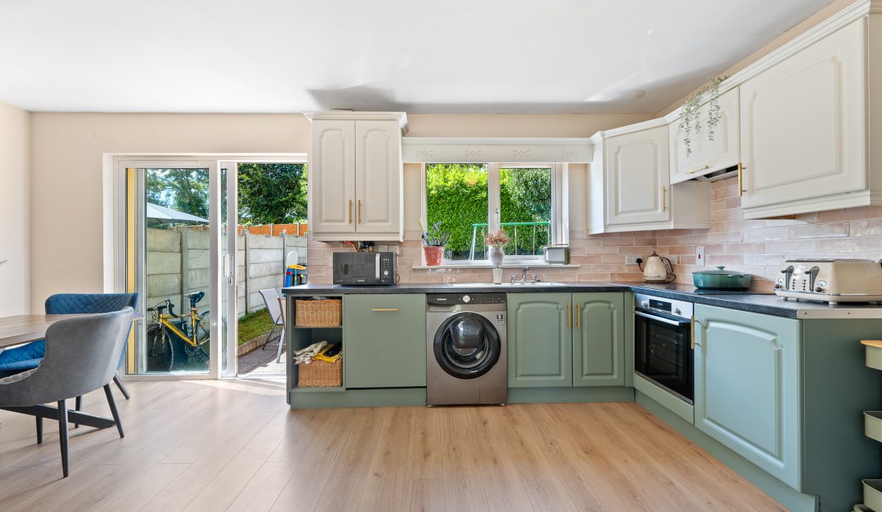 08.19 11 Willow Drive, Cluain Ard, Cobh, Co. Cork - ERA - H-Pix WEB 20
