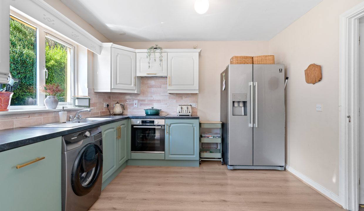 08.19 11 Willow Drive, Cluain Ard, Cobh, Co. Cork - ERA - H-Pix WEB 22