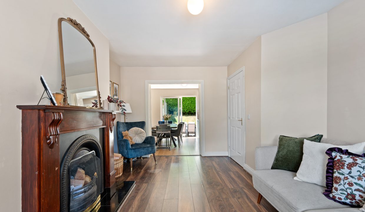 08.19 11 Willow Drive, Cluain Ard, Cobh, Co. Cork - ERA - H-Pix WEB 26