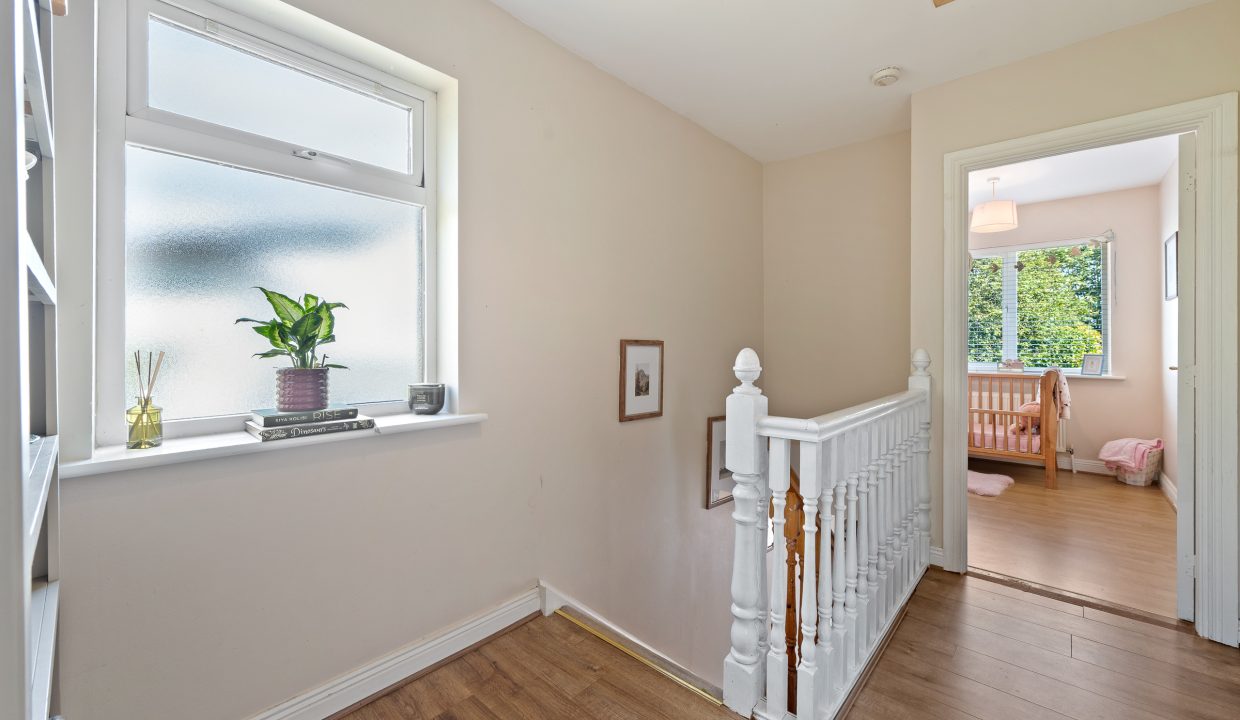 08.19 11 Willow Drive, Cluain Ard, Cobh, Co. Cork - ERA - H-Pix WEB 28