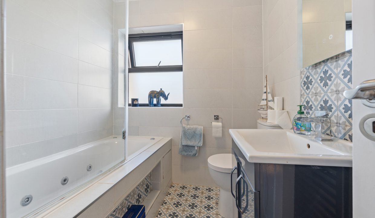 107 Ardcullen - interior-36
