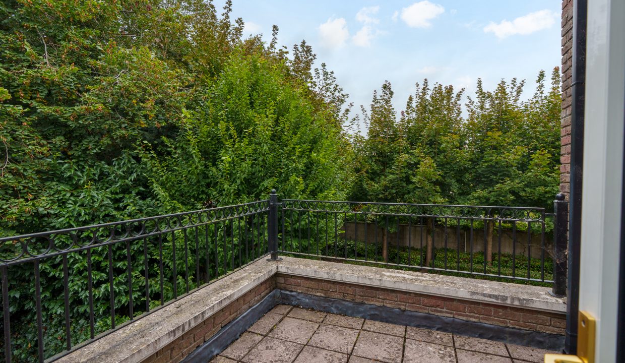 34 Kingsbridge - exterior-6
