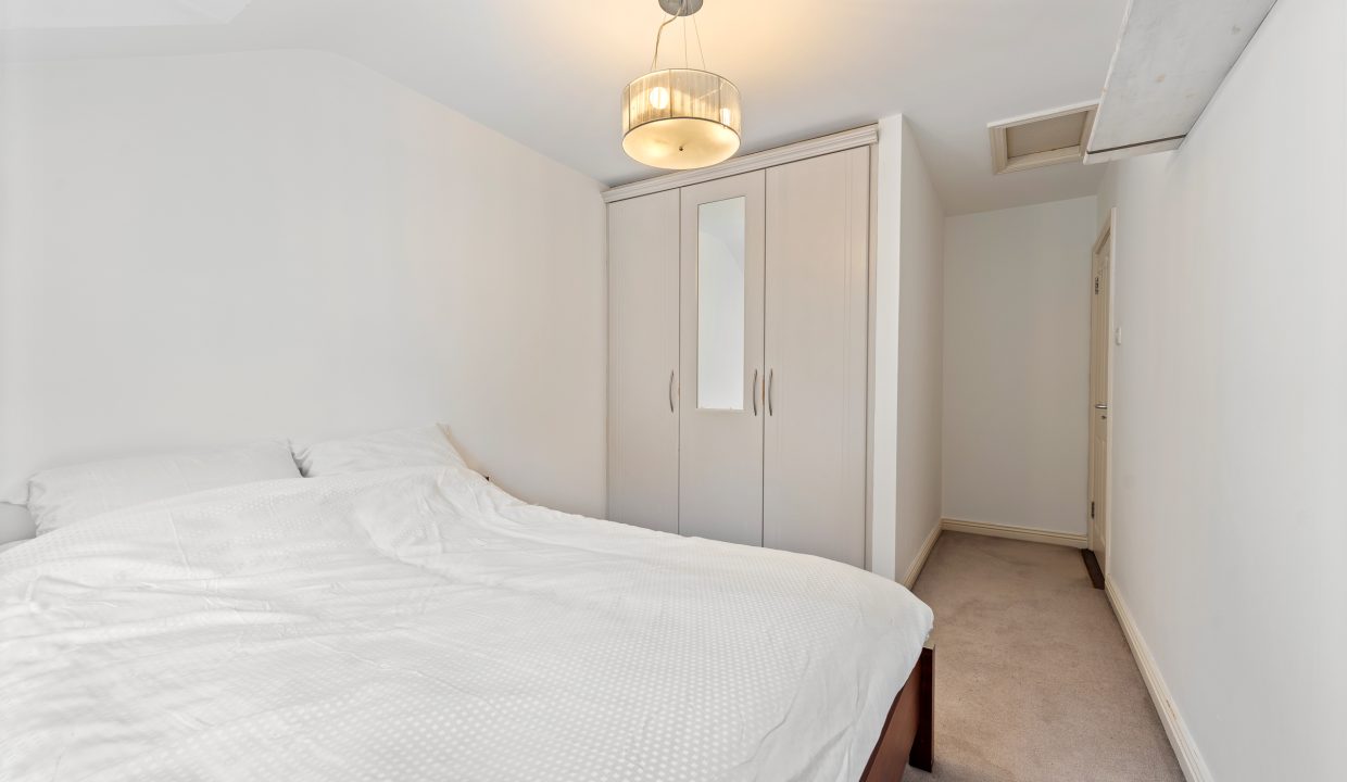 34 Kingsbridge - interior-32