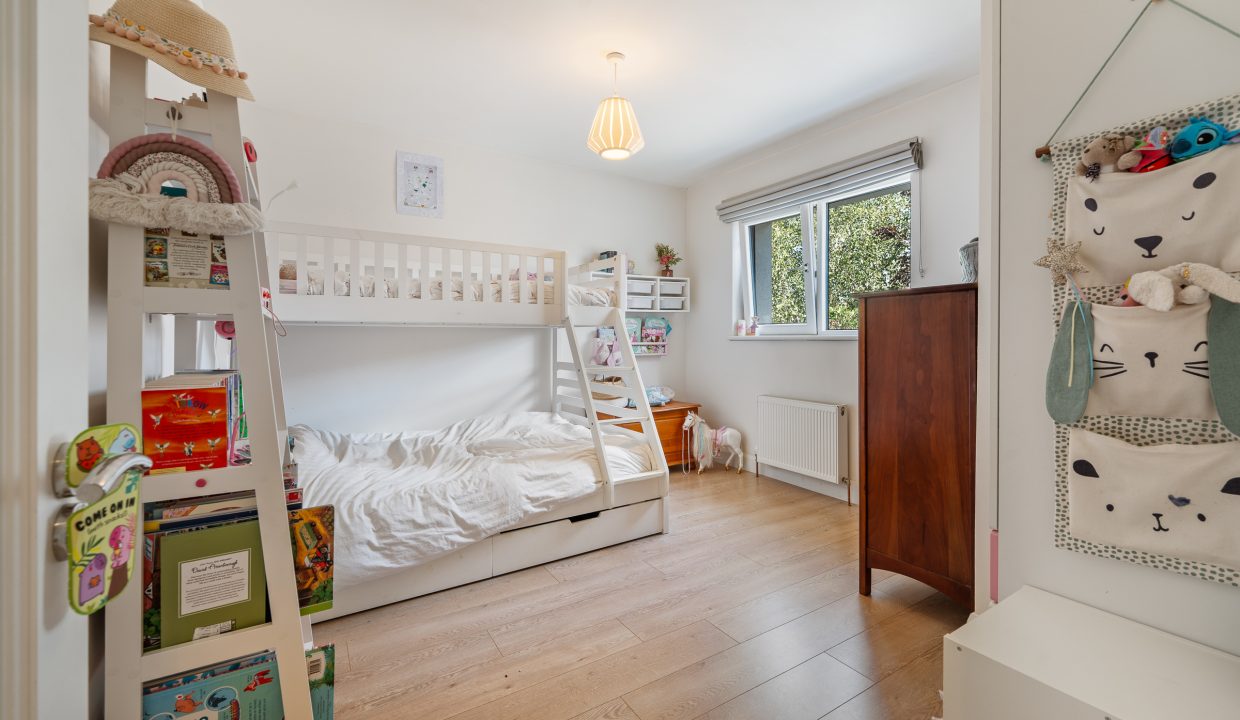 4 Manor Lawn - interior-1