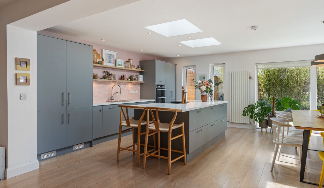 4 Manor Lawn - interior-12