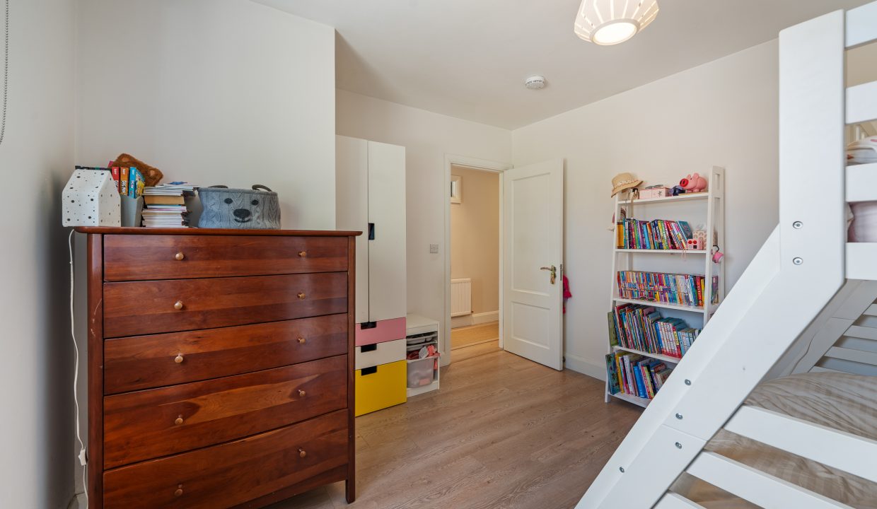 4 Manor Lawn - interior-2
