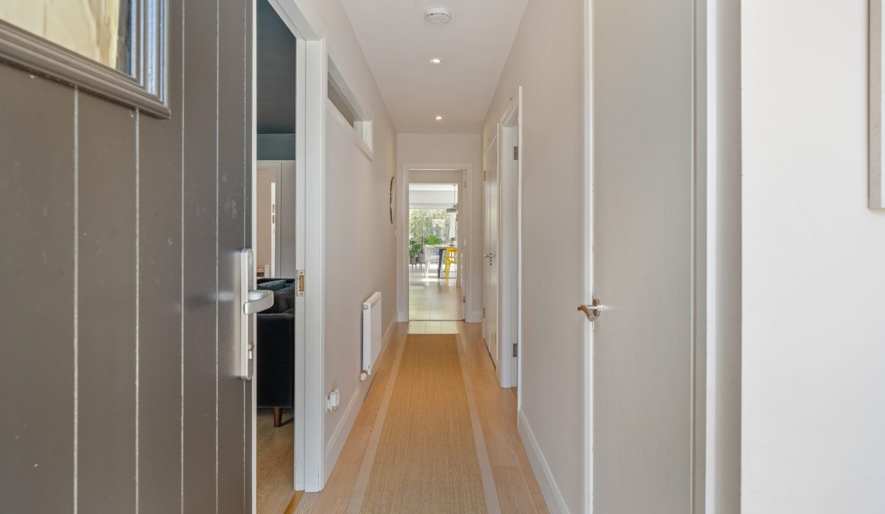 4 Manor Lawn - interior-7