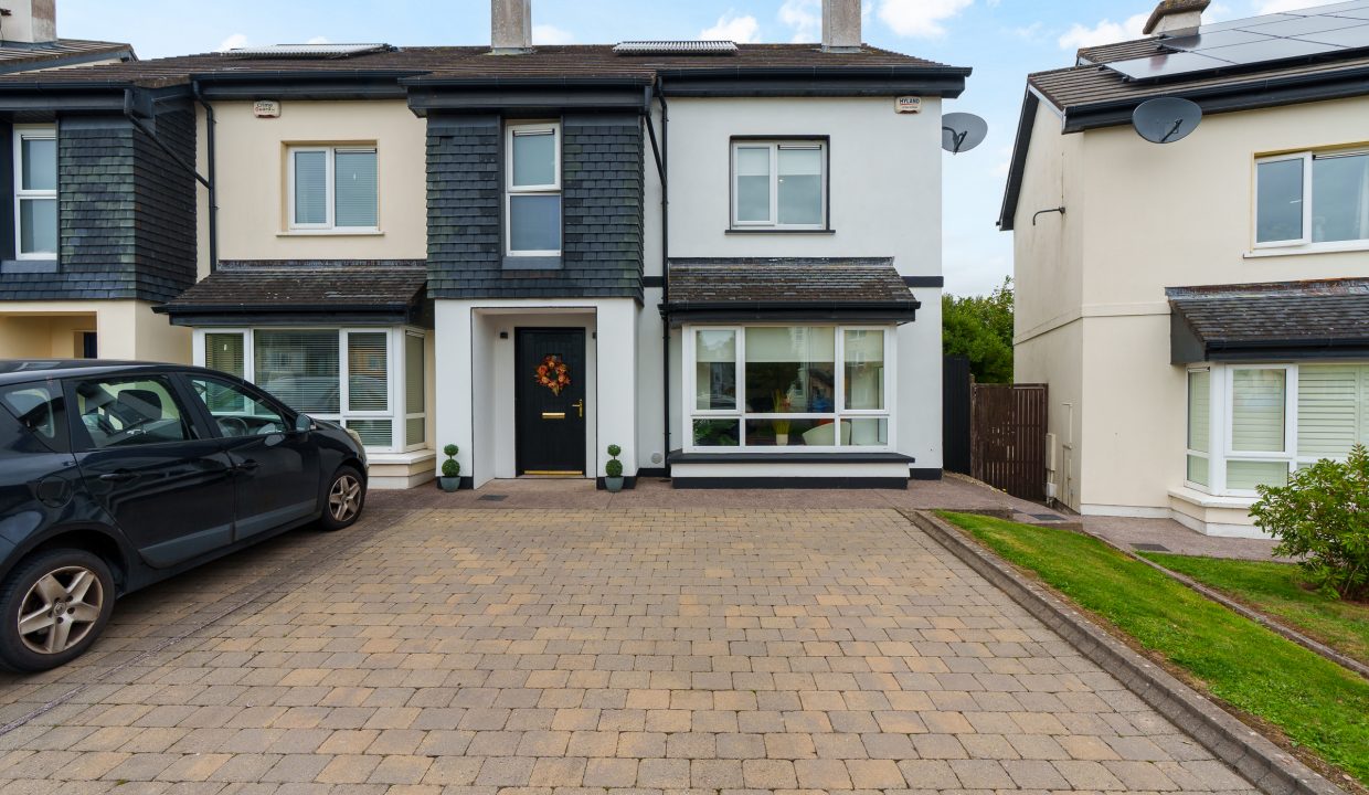 5 Highfield Crescent - exterior-11 edit