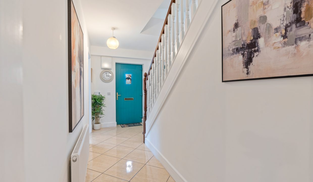 5 Highfield Crescent - interior-2