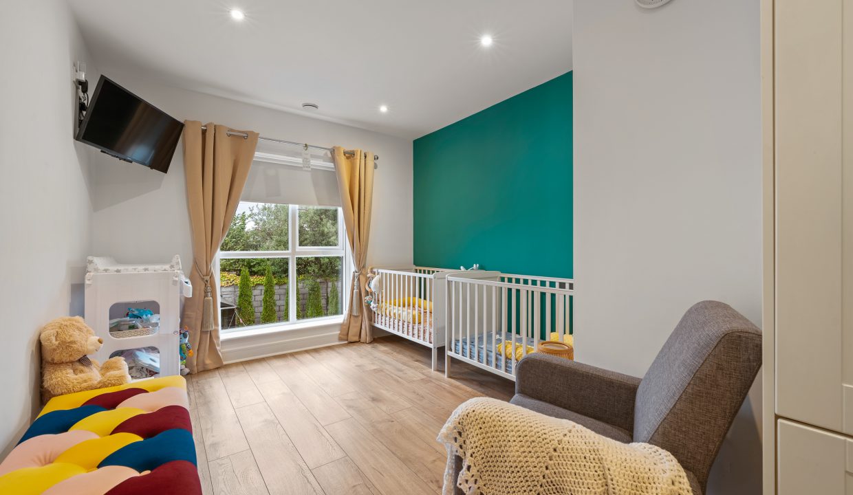 5 Highfield Crescent - interior-21