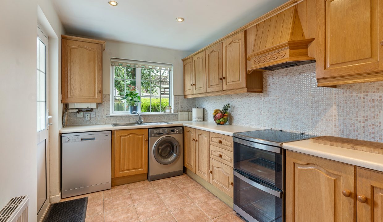 66 Silversprings Court - interior-10