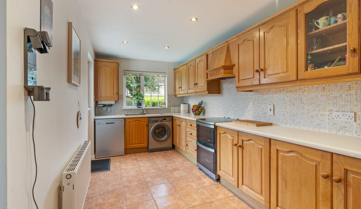 66 Silversprings Court - interior-8