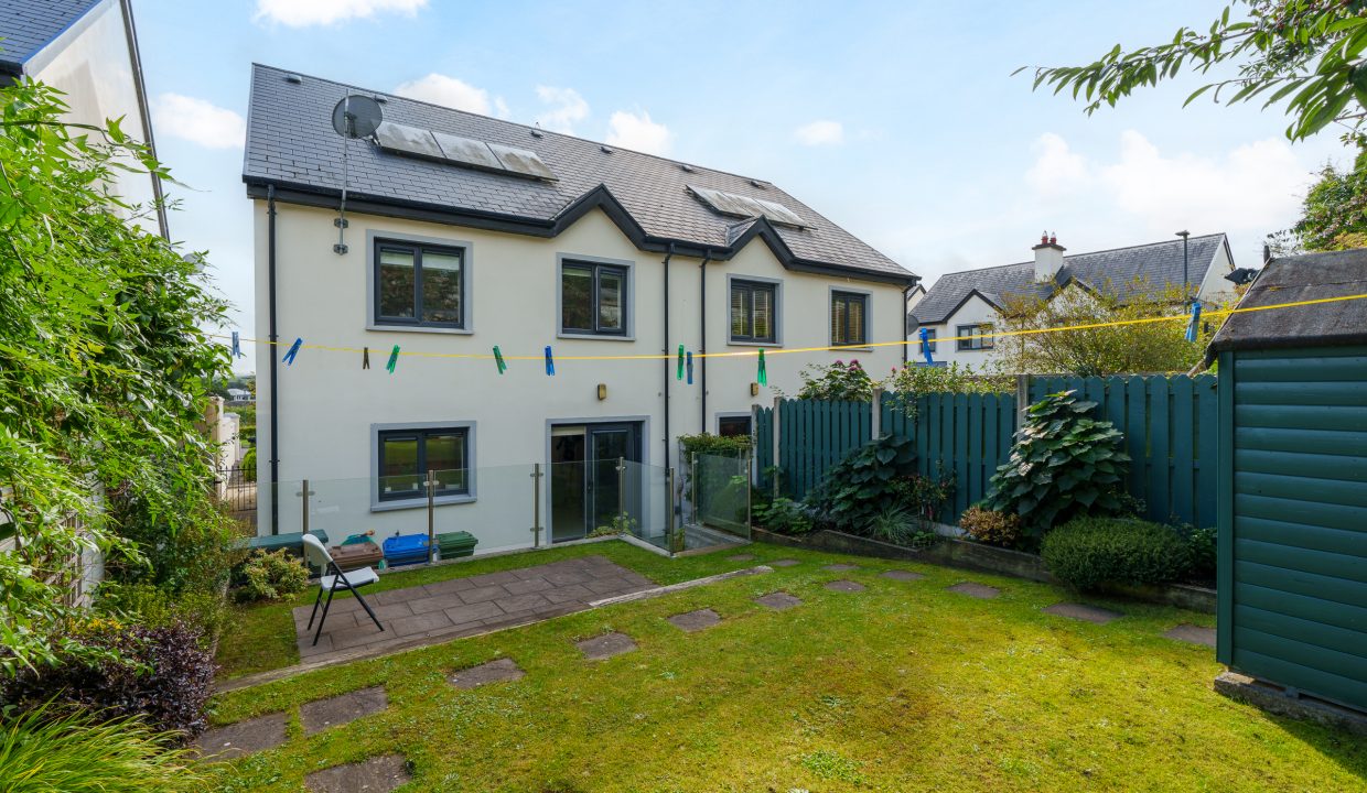 8 Springmount Woods - exterior-11