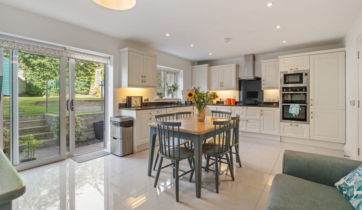 8 Springmount Woods - interior-13