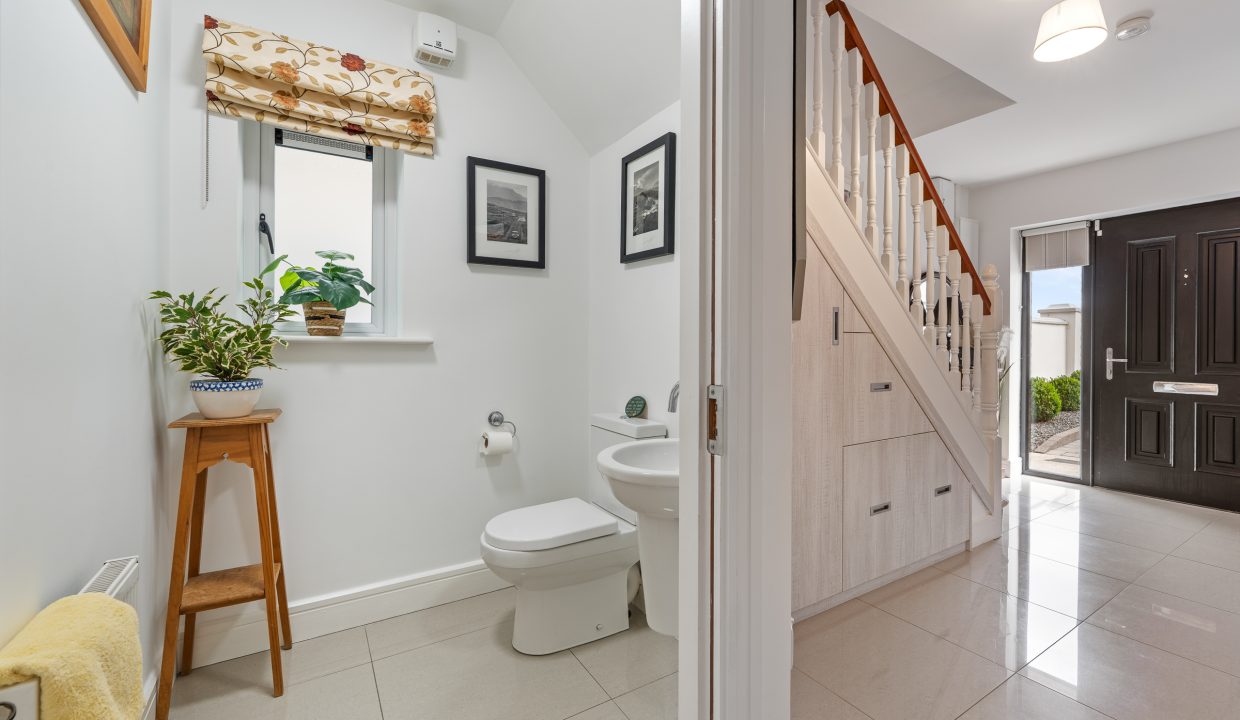 8 Springmount Woods - interior-16