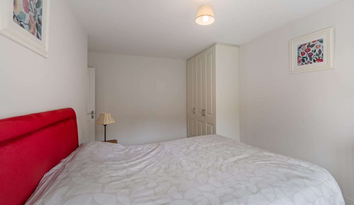 8 Springmount Woods - interior-23