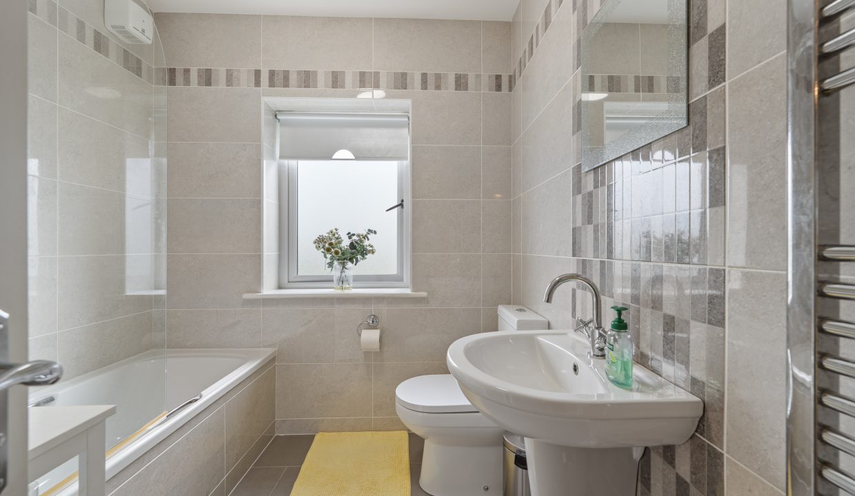 8 Springmount Woods - interior-24