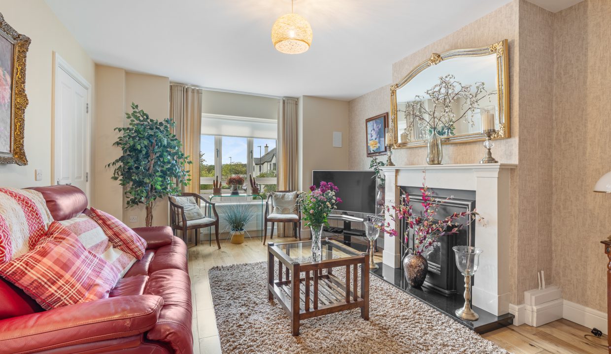 8 Springmount Woods - interior-3