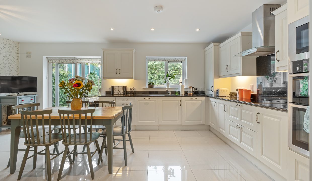 8 Springmount Woods - interior-5