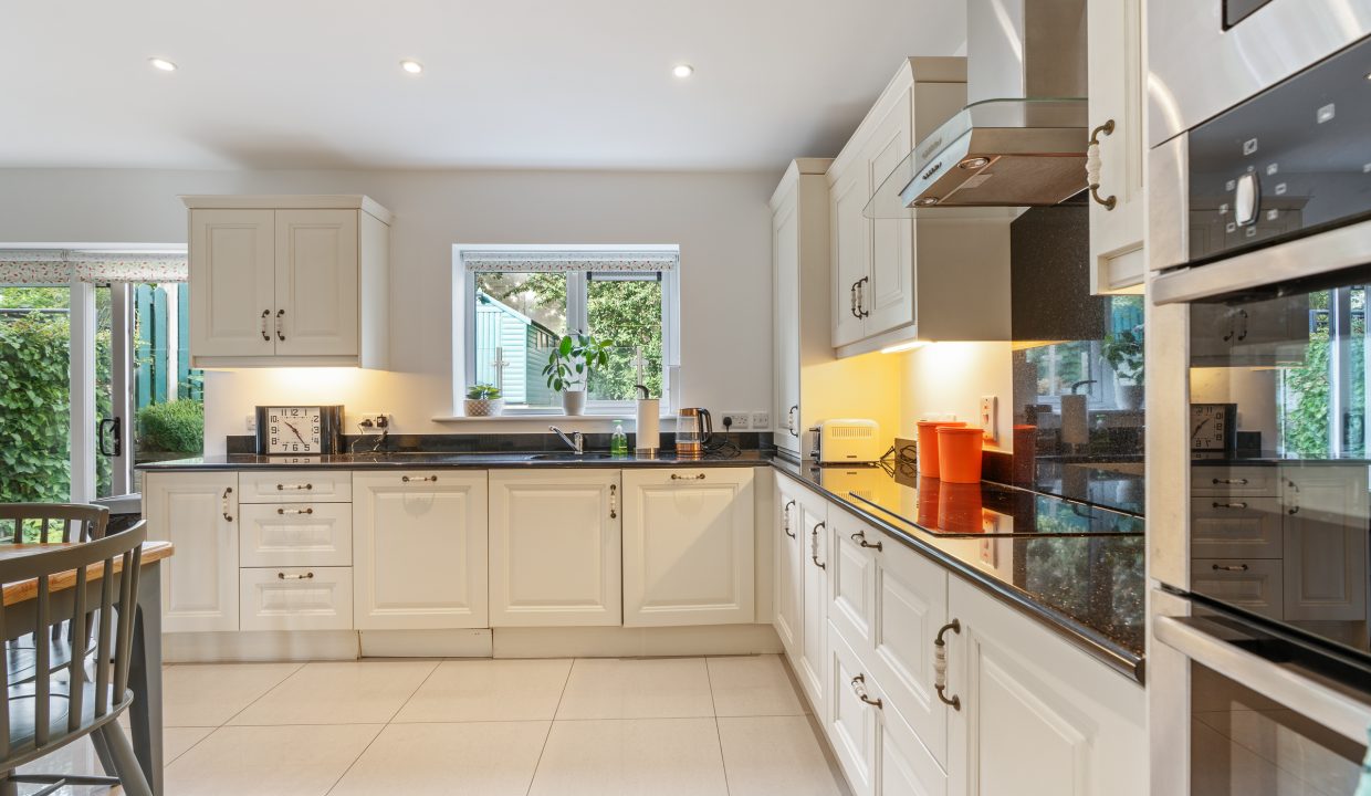 8 Springmount Woods - interior-6