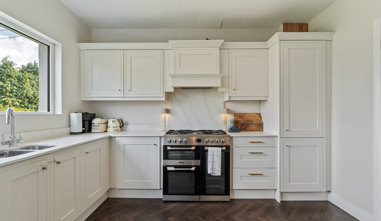 87 Woodvale Road - interior-15