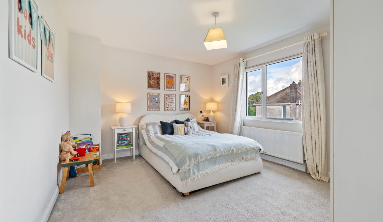 87 Woodvale Road - interior-19