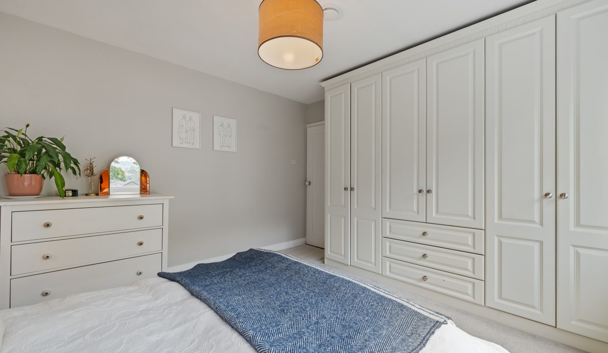 87 Woodvale Road - interior-24