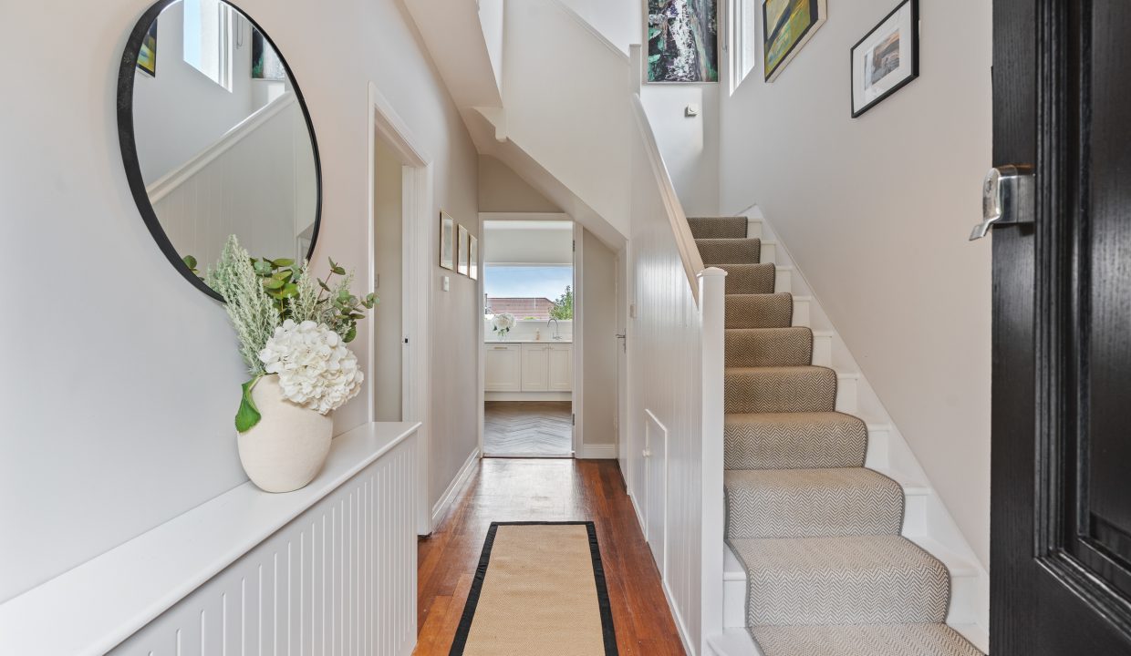 87 Woodvale Road - interior-4