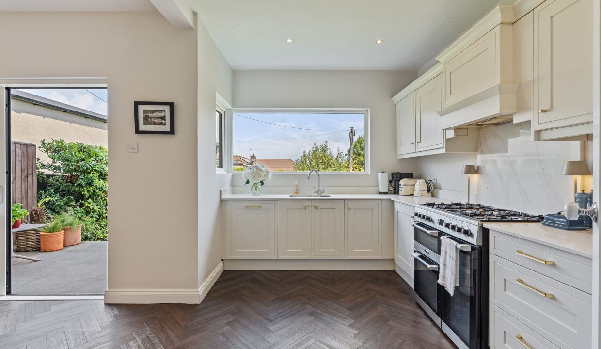 87 Woodvale Road - interior-6