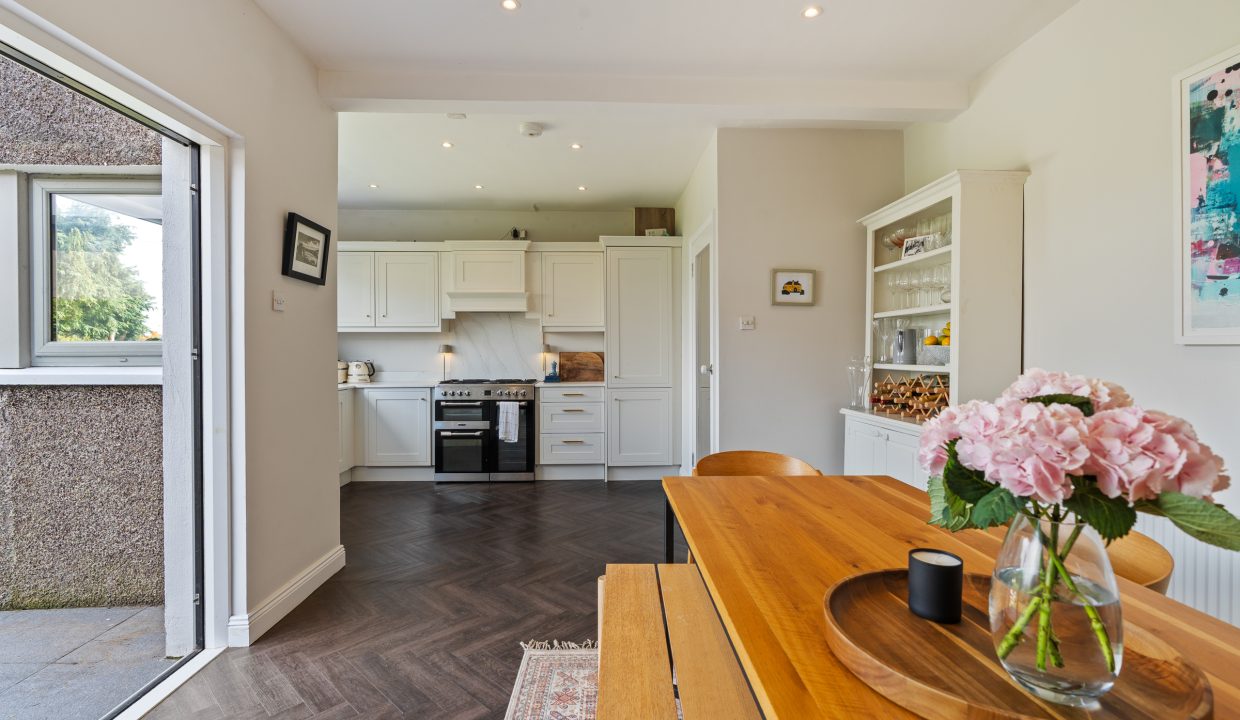 87 Woodvale Road - interior-9