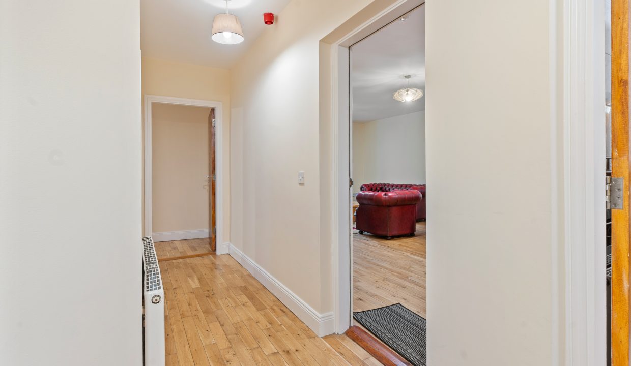 9 Bowling Court - interior-1