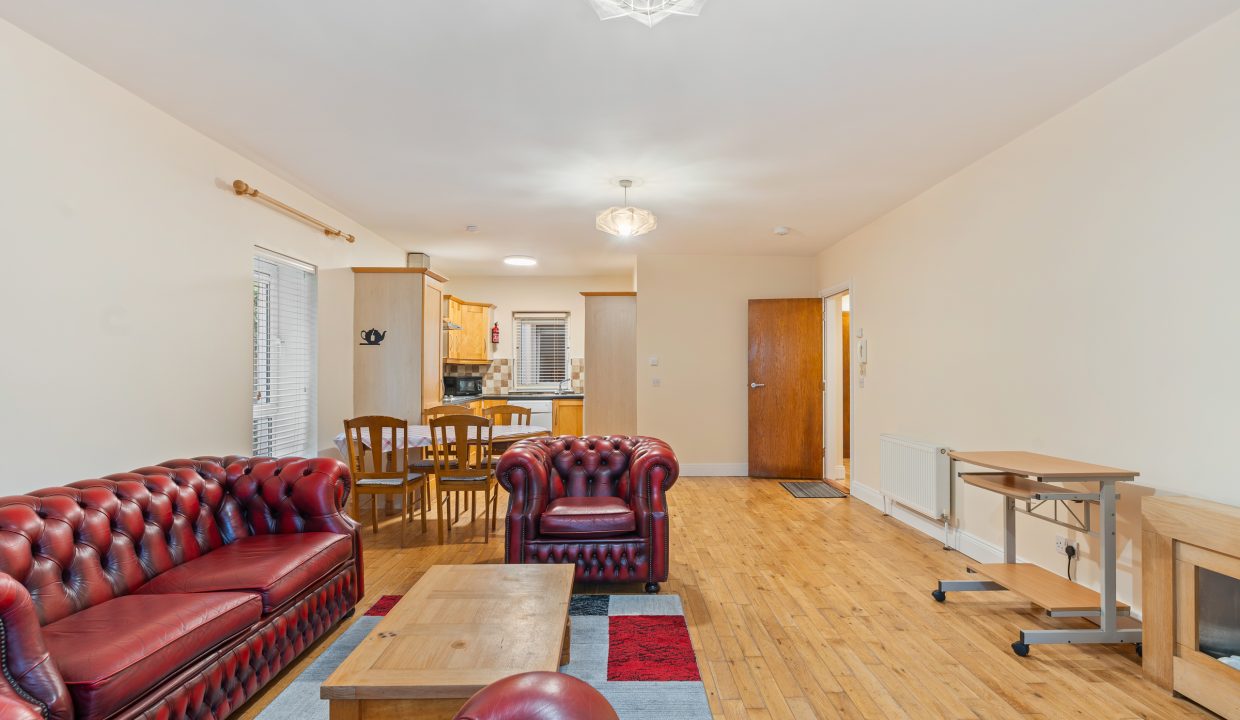 9 Bowling Court - interior-5