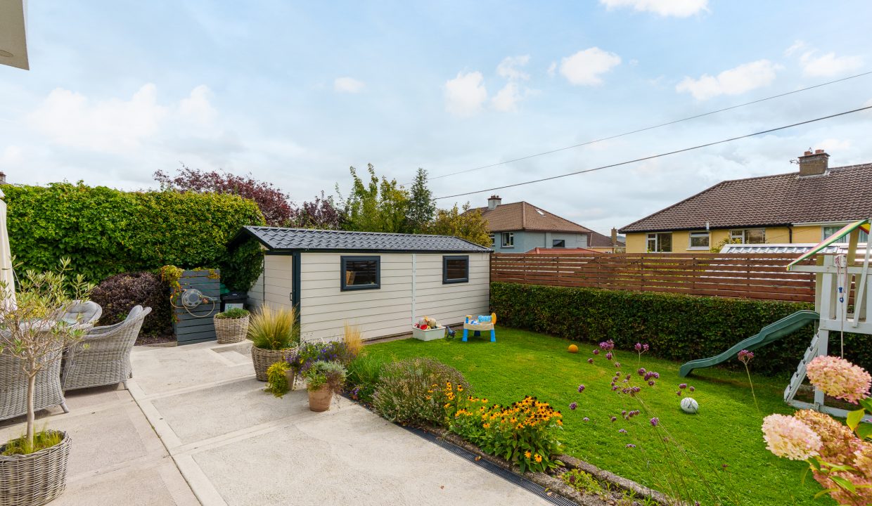9 Firgrove Lawn - exterior-14