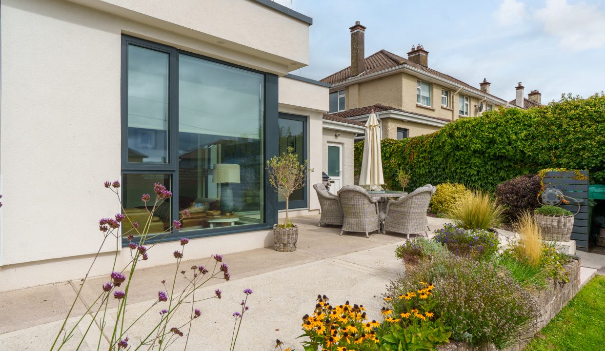9 Firgrove Lawn - exterior-15