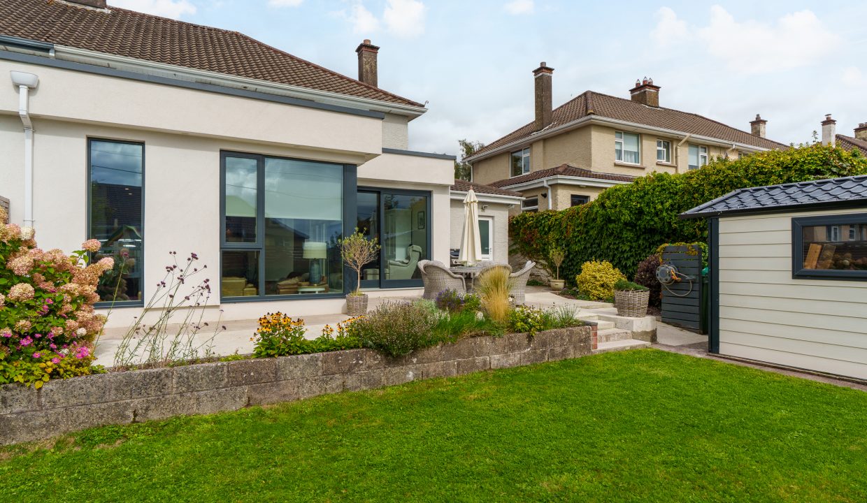 9 Firgrove Lawn - exterior-16