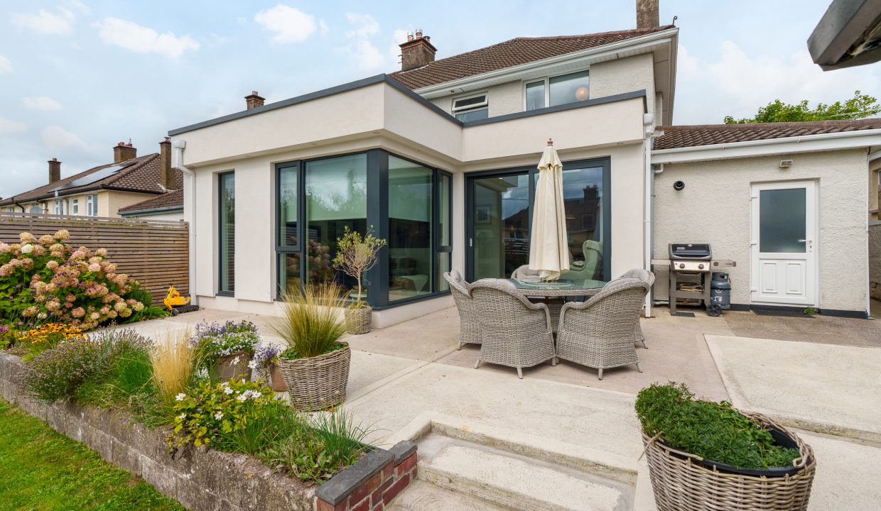 9 Firgrove Lawn - exterior-18