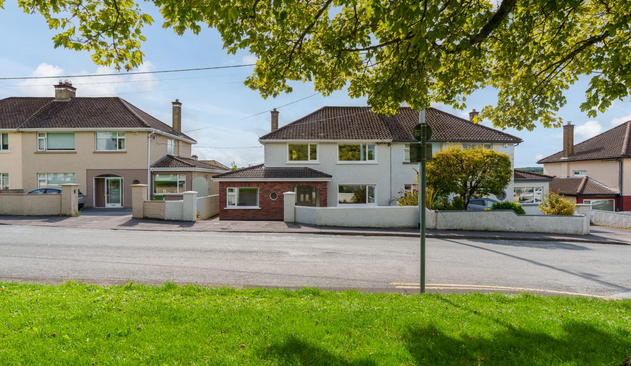 9 Firgrove Lawn - exterior-3