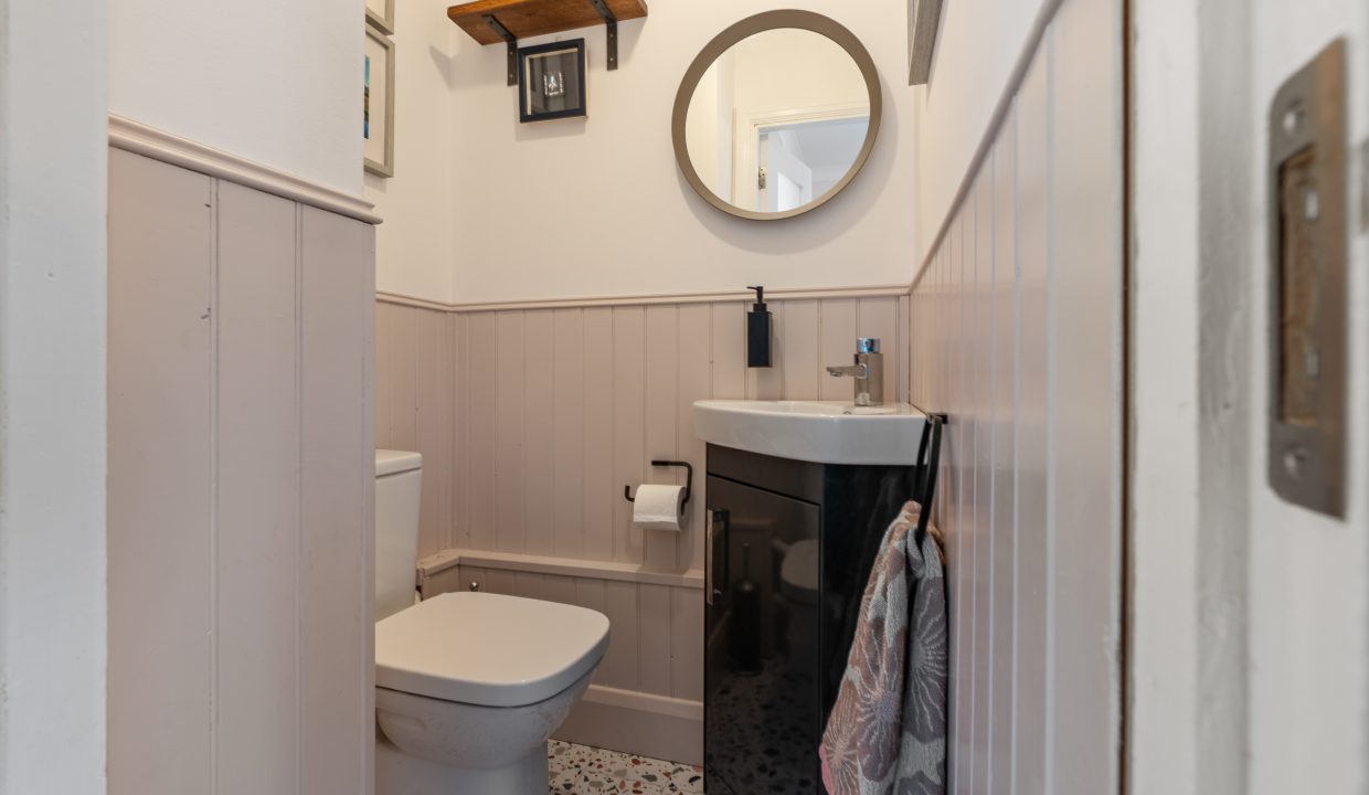 9 Firgrove Lawn - interior-2
