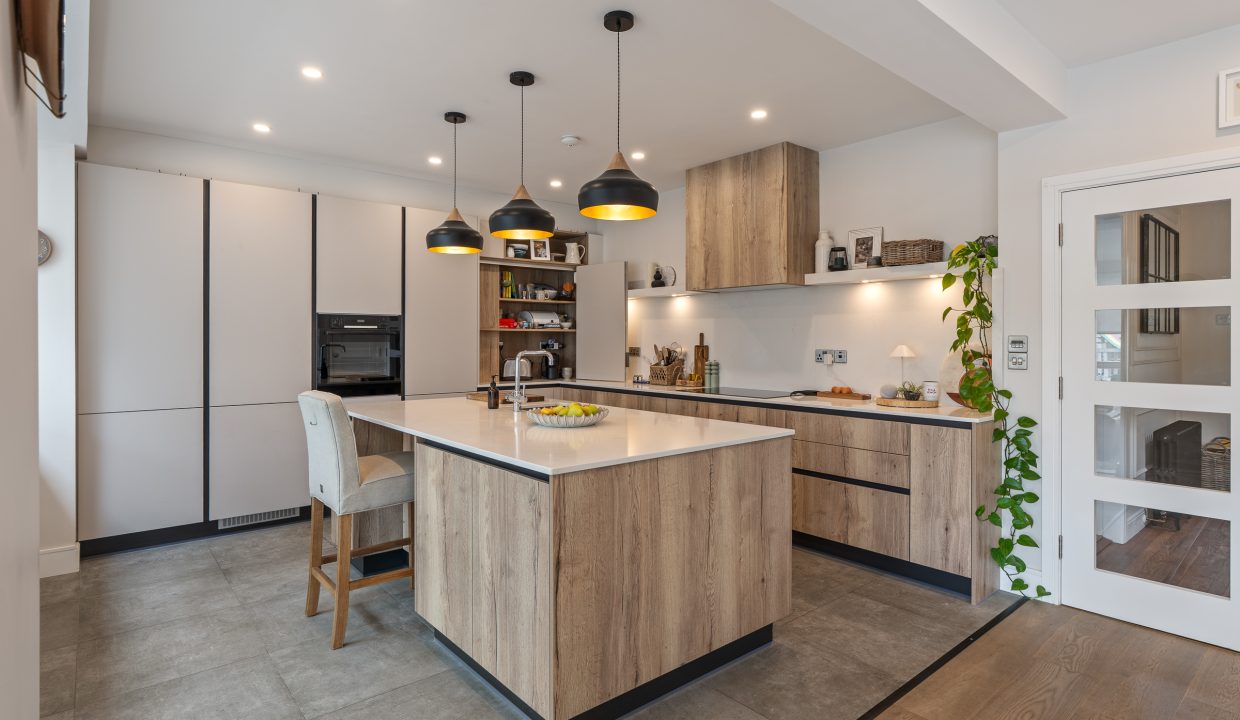 9 Firgrove Lawn - interior-23