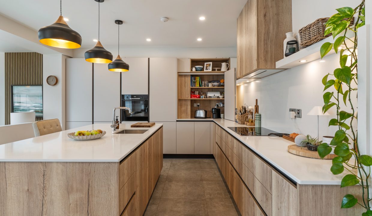 9 Firgrove Lawn - interior-25