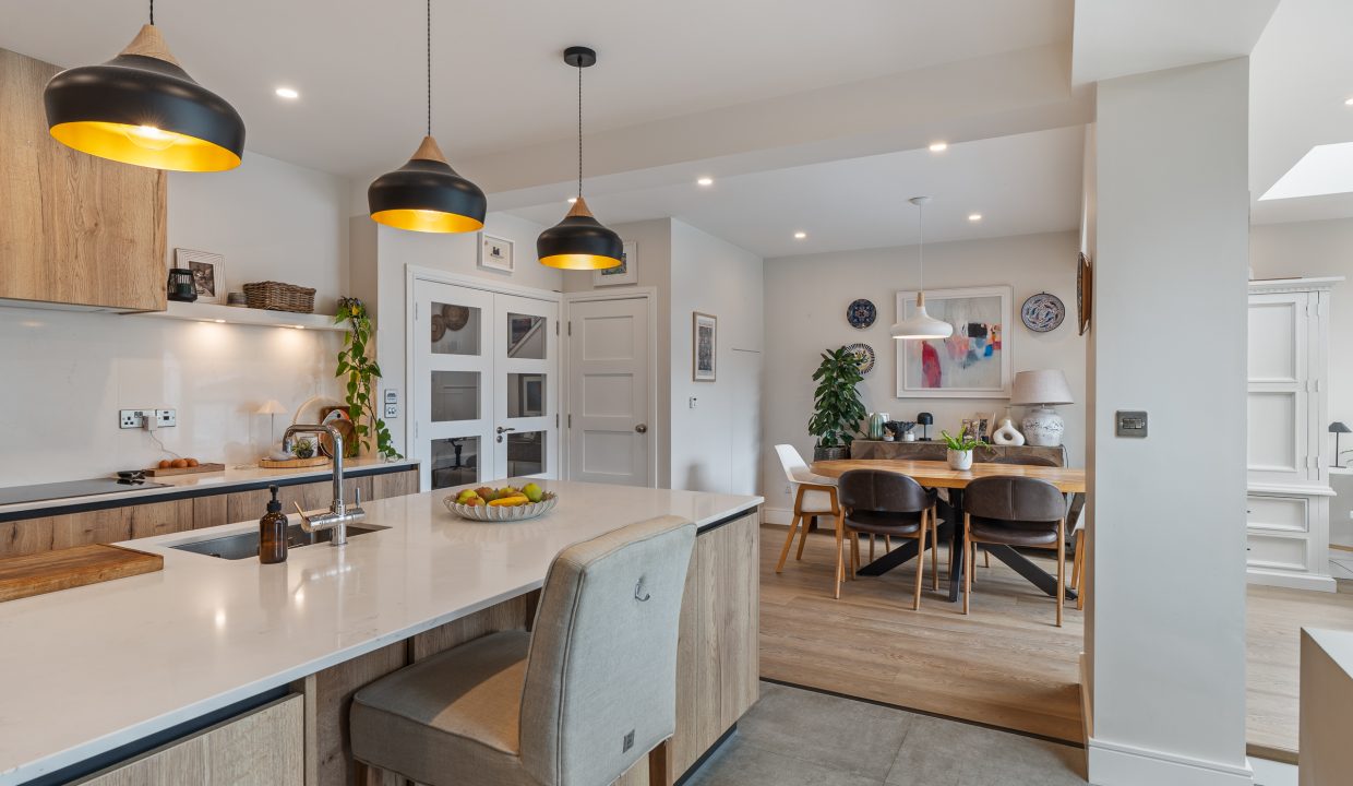 9 Firgrove Lawn - interior-31