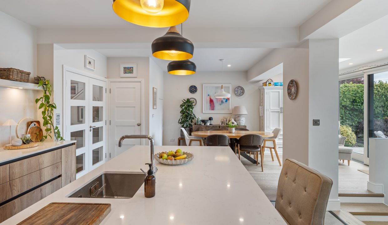 9 Firgrove Lawn - interior-32