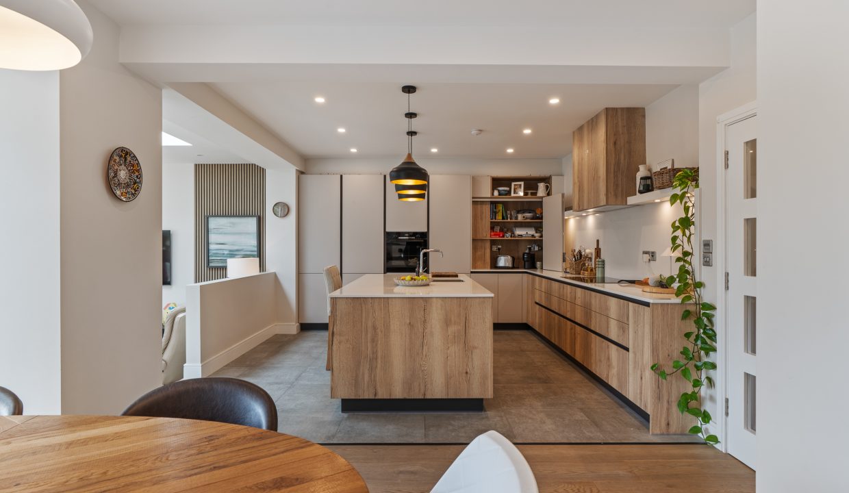9 Firgrove Lawn - interior-35
